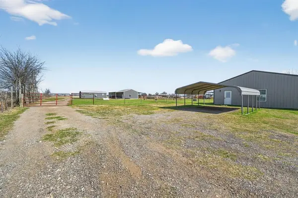 2444 Vz County Road 2813, Mabank, TX 75147