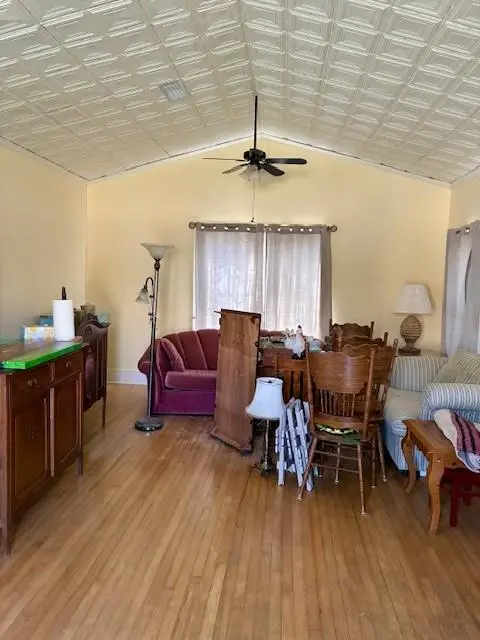 57 S Pecan Street, Albany, TX 76430