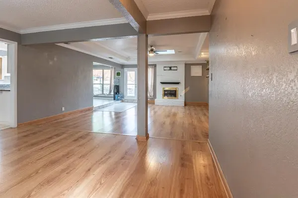 2707 Woodshire Drive, Arlington, TX 76016