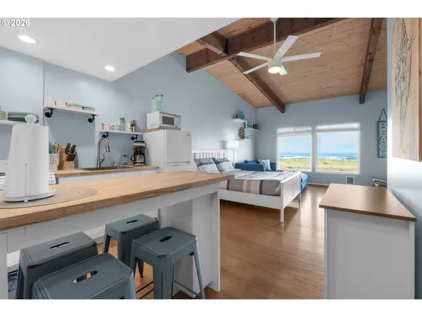 2316 BEACH DR #157, Seaside, OR 97138