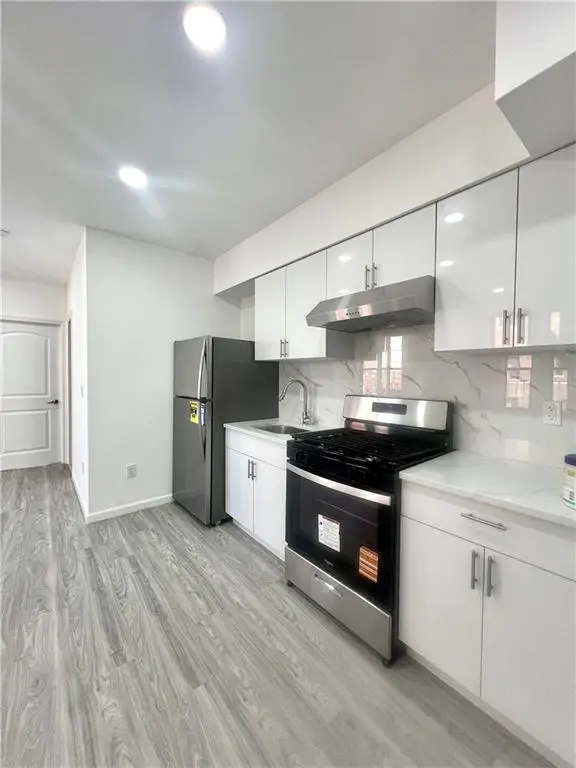 186 Erasmus ST #2, Brooklyn, NY 11226