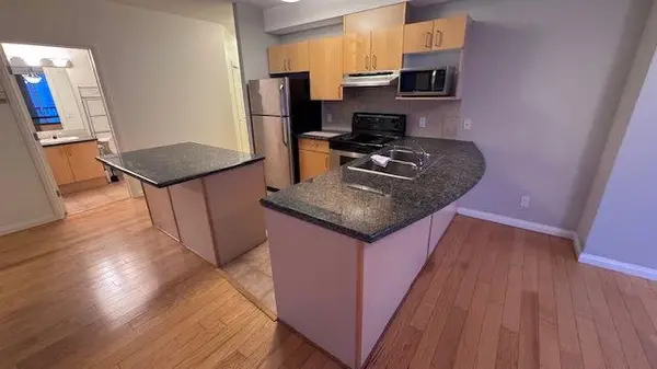 108 15 AVE SE #507, Calgary, AB T2G 5R9