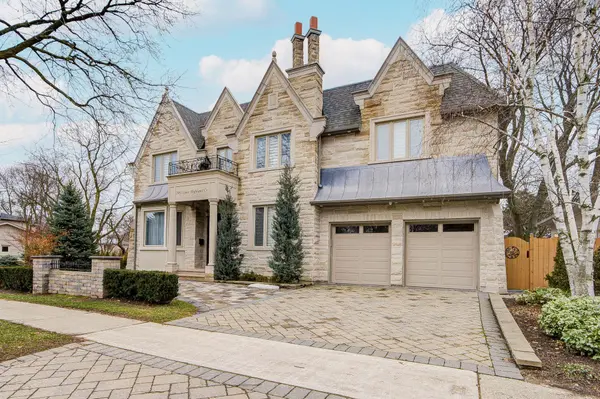 300 Upper Highland CRES, Toronto C12, ON M2P 1V5