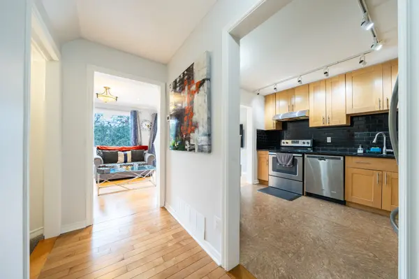 5 Michael BLVD #11, Whitby, ON L1N 5P4