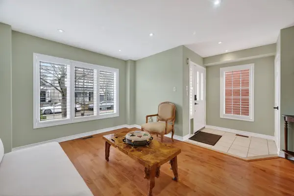 17 Lilley AVE, Ajax, ON L1Z 1L5