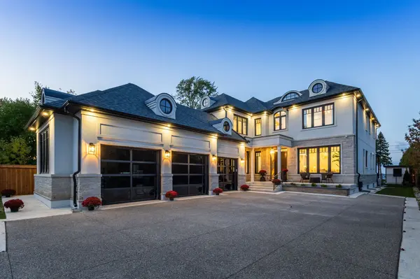 7 Campview RD, Hamilton, ON L8E 5E2