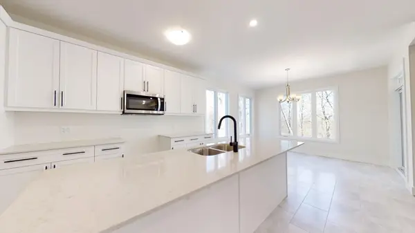 108 CHRISTOPHER CT, London South, ON N5X 3X4