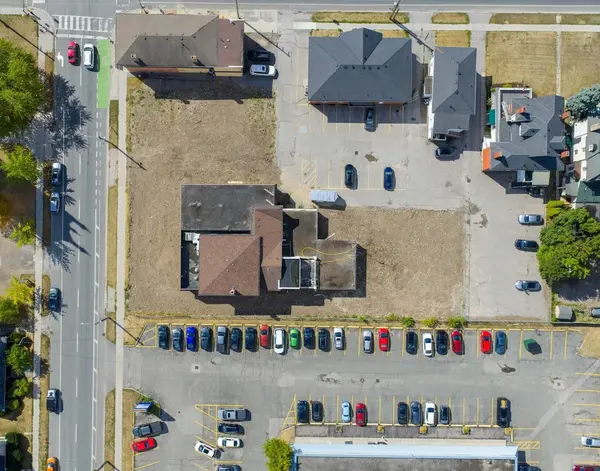 539 George ST, Peterborough, ON K9H 3S1