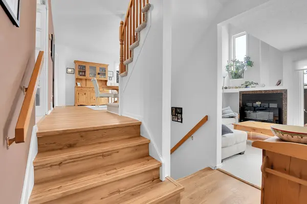 43 Waterview CT, Billings Bridge - Riverside Park And Area, ON K1V 0H5