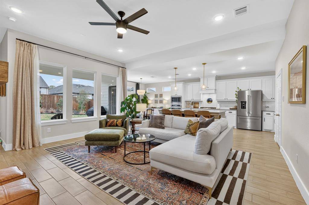 7117 Mantle Ridge Drive, Fort Worth, TX 76179