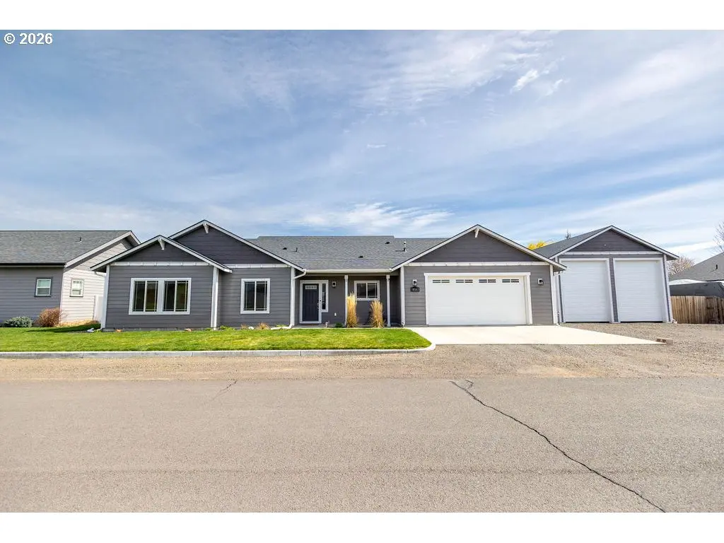 10503 I AVE, Island City, OR 97850