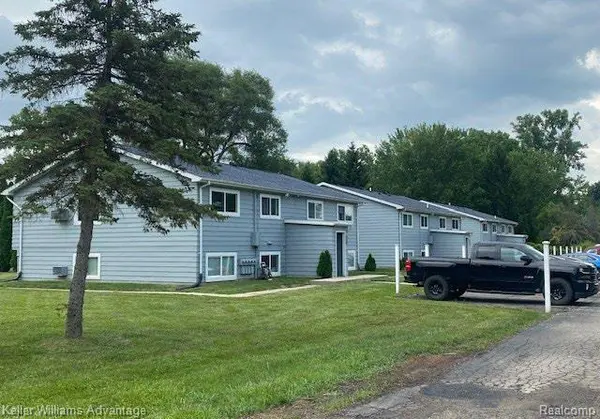 13366 North Rd, Fenton Charter Township, MI 48430