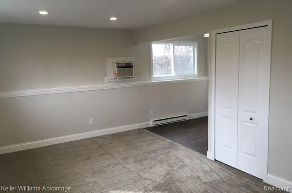 13366 North Rd, Fenton Charter Township, MI 48430