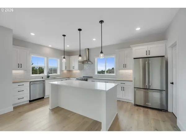 483 Meadows DR, Manzanita, OR 97130