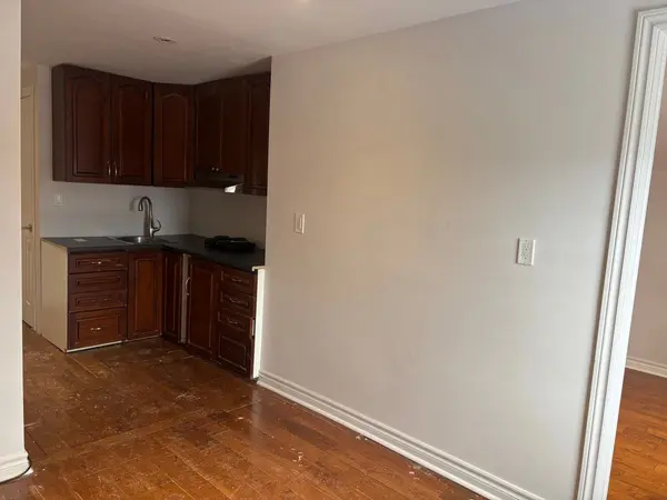 15403 Yonge ST #A, Aurora, ON L4G 1P1