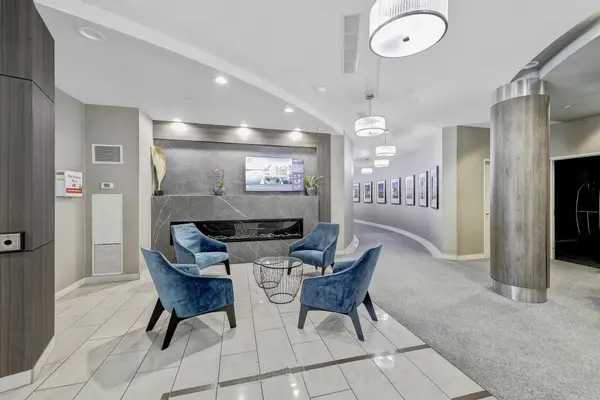 185 Legion RD N #703, Toronto W06, ON M8Y 0A1