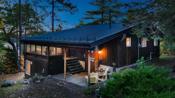 67 Birch Hill LN, Greater Madawaska, ON K0J 1H0