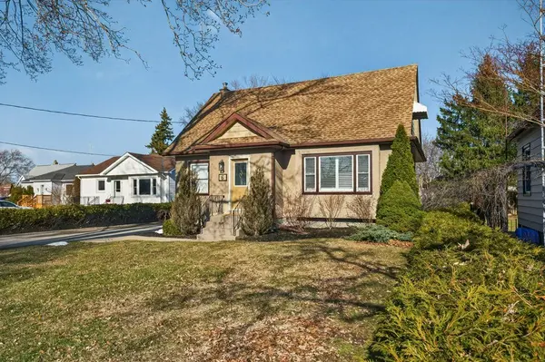6 Grammar AVE, St. Catharines, ON L2N 3L3
