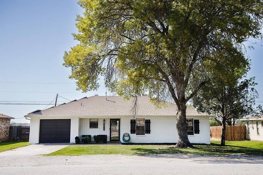 2010 Old Calf Creek Road, Brady, TX 76825