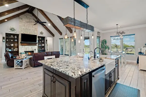 3032 Perkins Lane, Weatherford, TX 76088