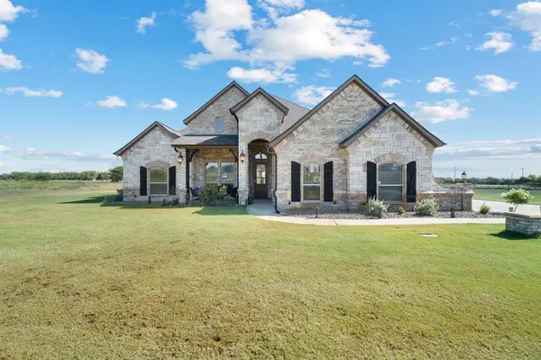 3032 Perkins Lane, Weatherford, TX 76088