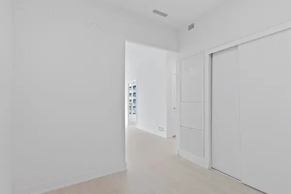 35 Mercer ST #2711, Toronto C01, ON M5V 0V1