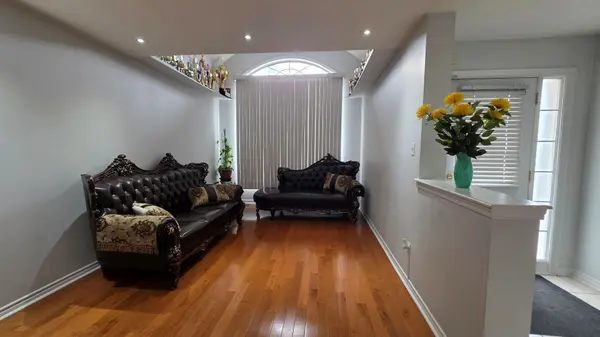 29 Flycatcher AVE, Toronto E11, ON M1X 1Z2