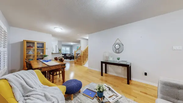 1809 Parkhurst CRES, Pickering, ON L1X 0A8