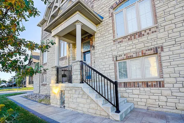 107 Beechborough CRES, East Gwillimbury, ON L9N 0N9