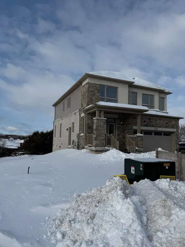 51 West Oak TRL, Barrie, ON L9J 0K9