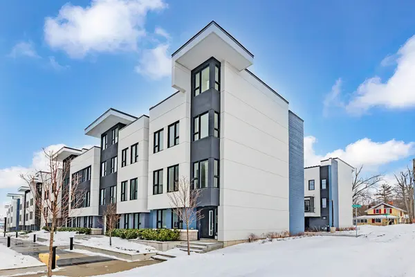 1 Bru-Lor LN, Orillia, ON L3V 8P4