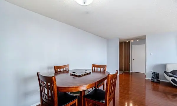 3 Lisa ST #1601, Brampton, ON L6T 4A2