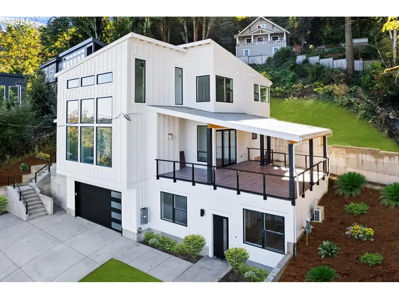 9316 NW HARDY AVE, Portland, OR 97231