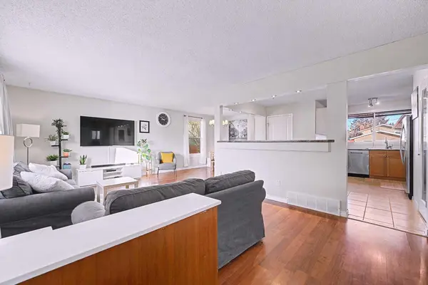 336 Penworth WAY SE, Calgary, AB T2A 4G2