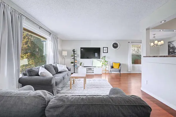 336 Penworth WAY SE, Calgary, AB T2A 4G2