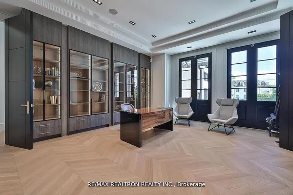 41 Thornbank RD, Vaughan, ON L4J 2A1