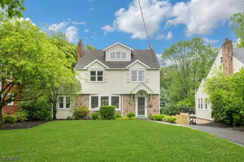 215 Kent Place Blvd, Summit City, NJ 07901