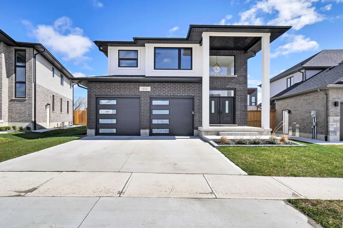 104 Crestview DR, Middlesex Centre, ON N0L 1R0