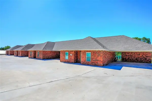 455 Neals Hill Road, Oak Ridge, TX 76240