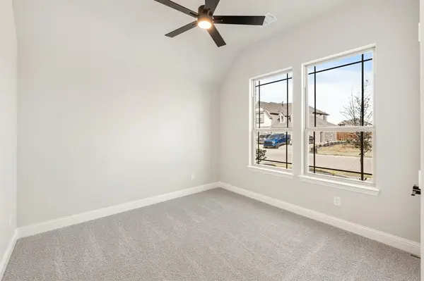 912 Imperial Eagle Road, Alvarado, TX 76009