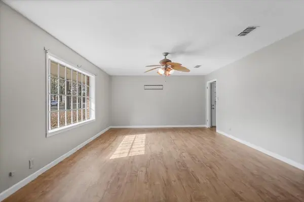 2005 HAPPY, Mount Pleasant, TX 75455