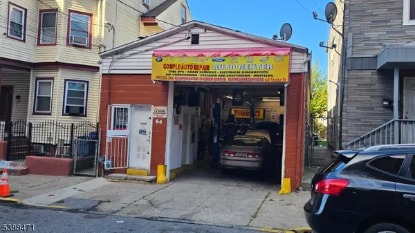 64 State St, Paterson City, NJ 07501