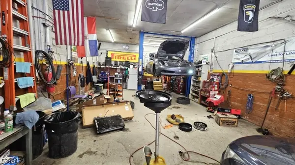 64 State St, Paterson City, NJ 07501