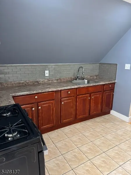 121 Rutgers St #3, Belleville Twp., NJ 07109