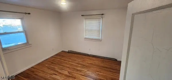 164 Oak St #1A, Paterson City, NJ 07501