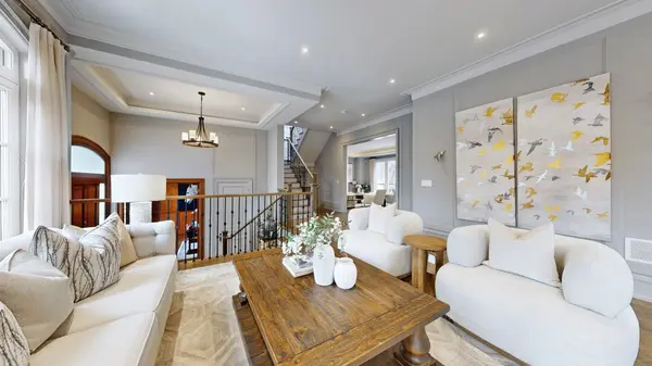 11 Tremont CRES, Toronto C13, ON M3B 2R9