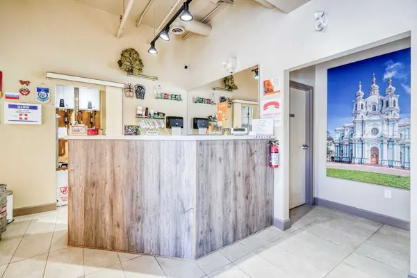 38 Parkside DR #9, Newmarket, ON L3Y 8J9