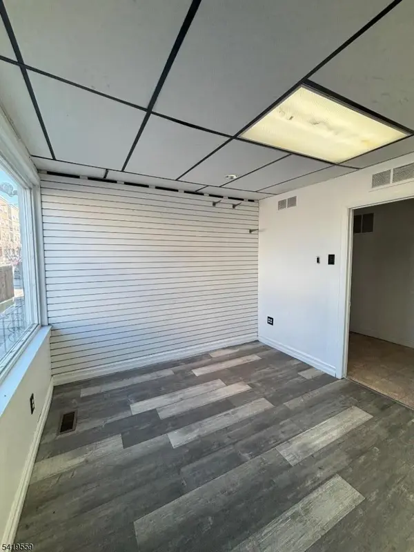 35 N Main St, Wharton Boro, NJ 07885