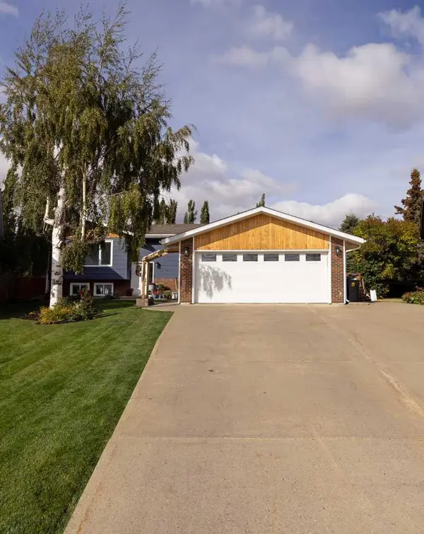 10620 103 Street Close, Fairview, AB T0H1L0
