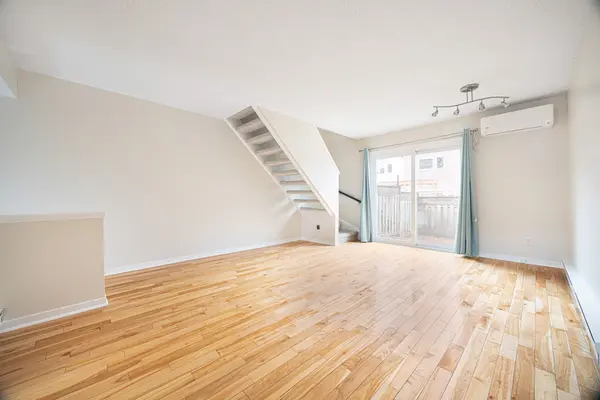 248 Milan ST, Toronto C08, ON M5A 3Z6